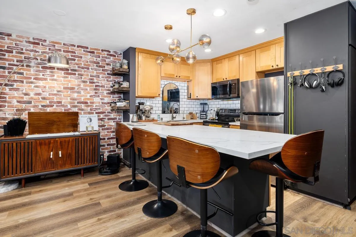 Photo #7: 260009860 Listing: Photo #7