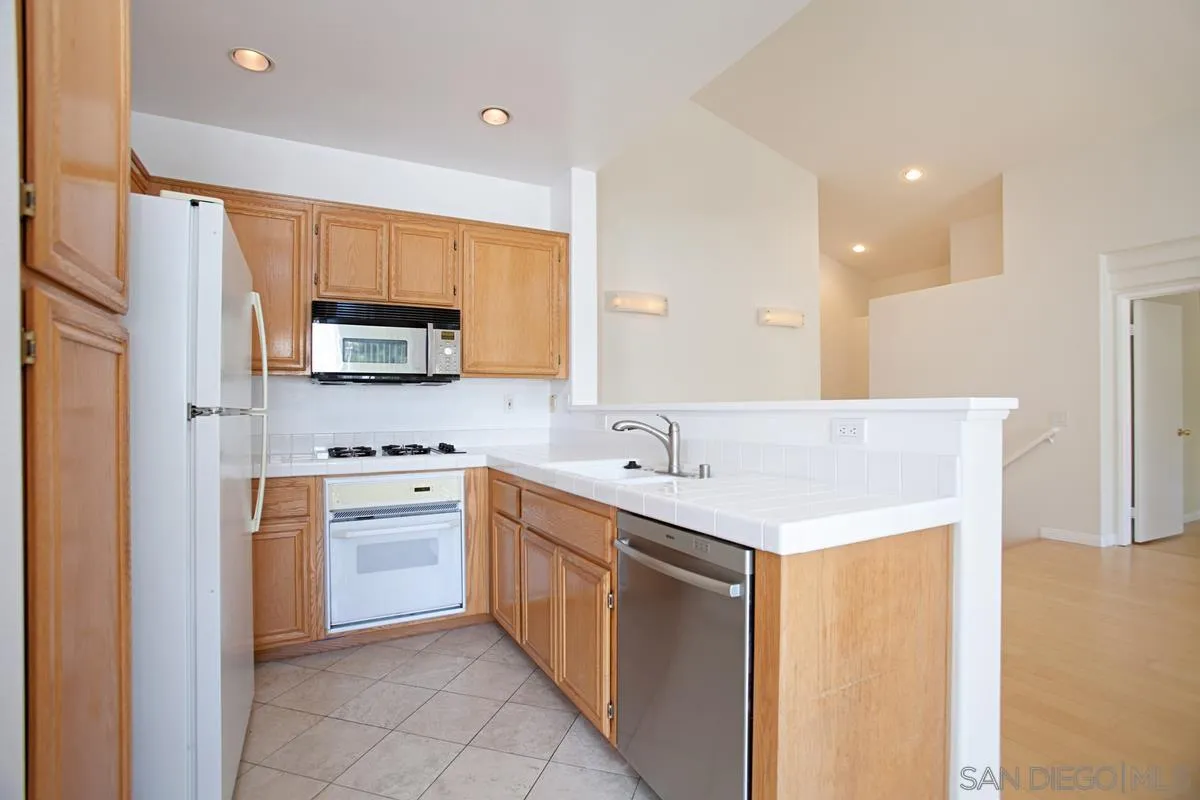 Photo #10: 260009863 Listing: Photo #10