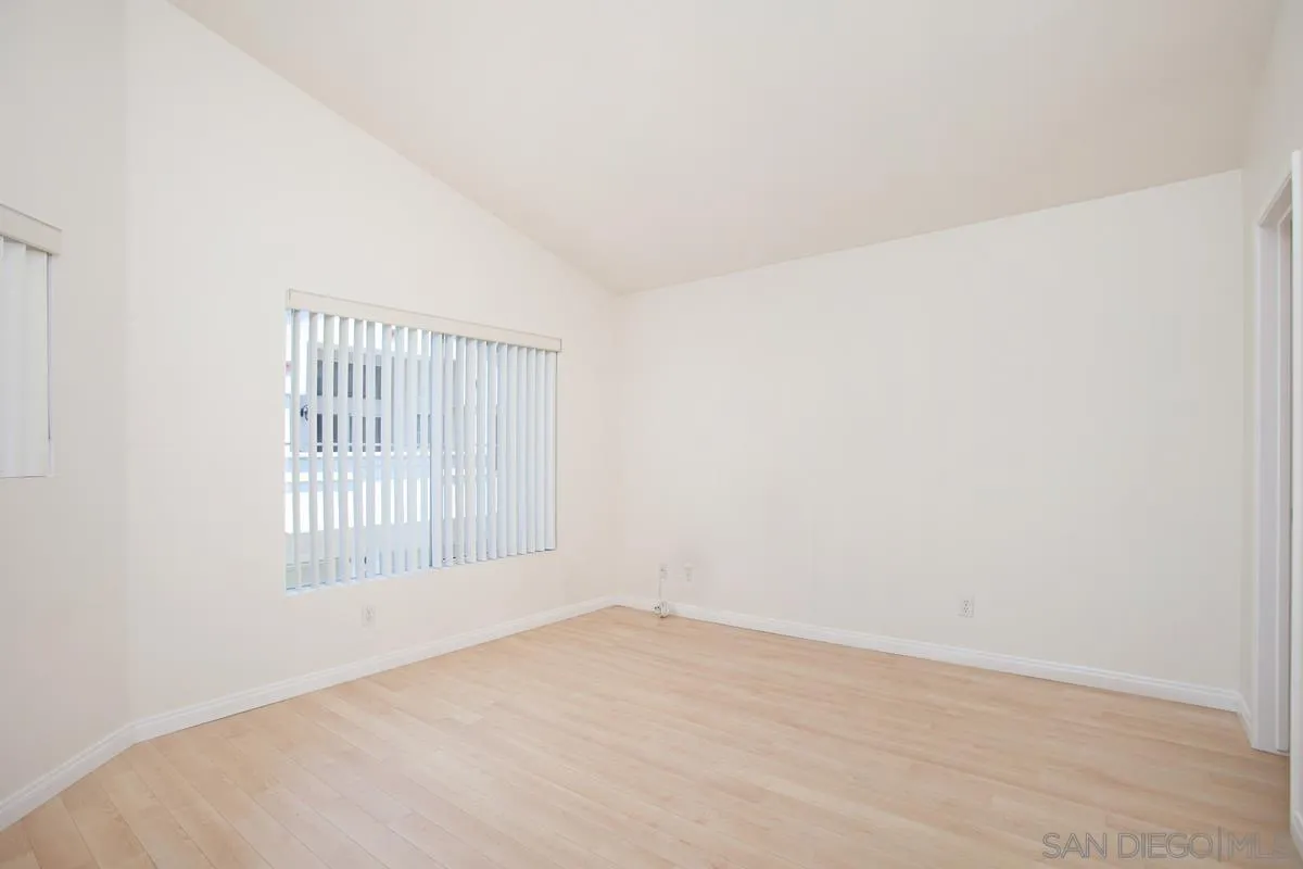 Photo #17: 260009863 Listing: Photo #17