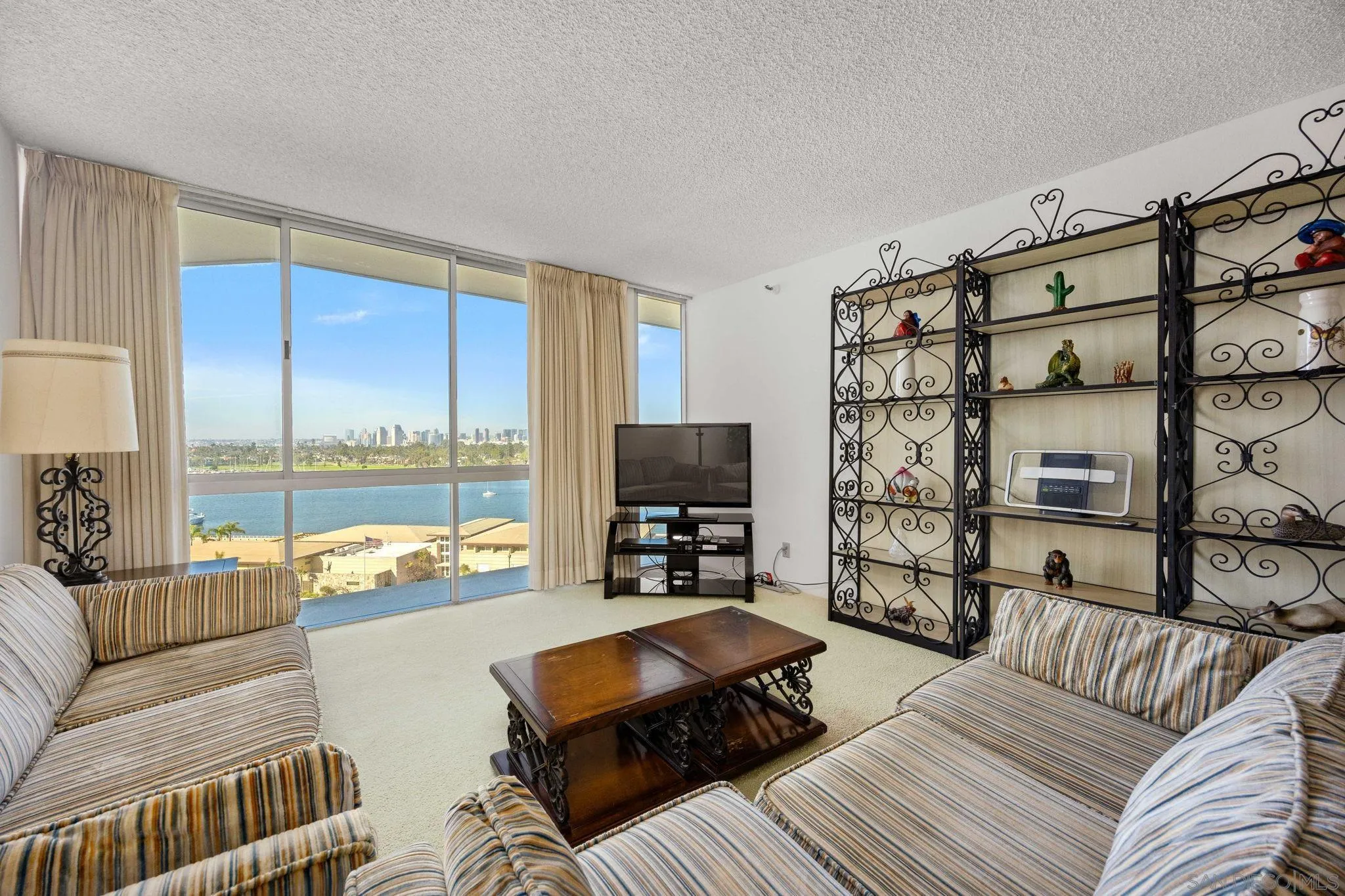 https://cdn.realtyfeed.com/cdn/127/260009865/c5a26d31d148f5ee5575e3711a7fea36.webp