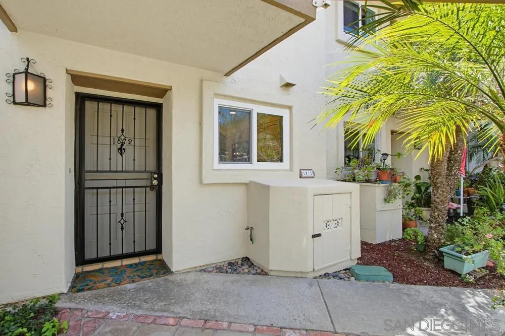 https://cdn.realtyfeed.com/cdn/127/260009867/f67da7f9609180ac1bfd4038c10682d4.webp