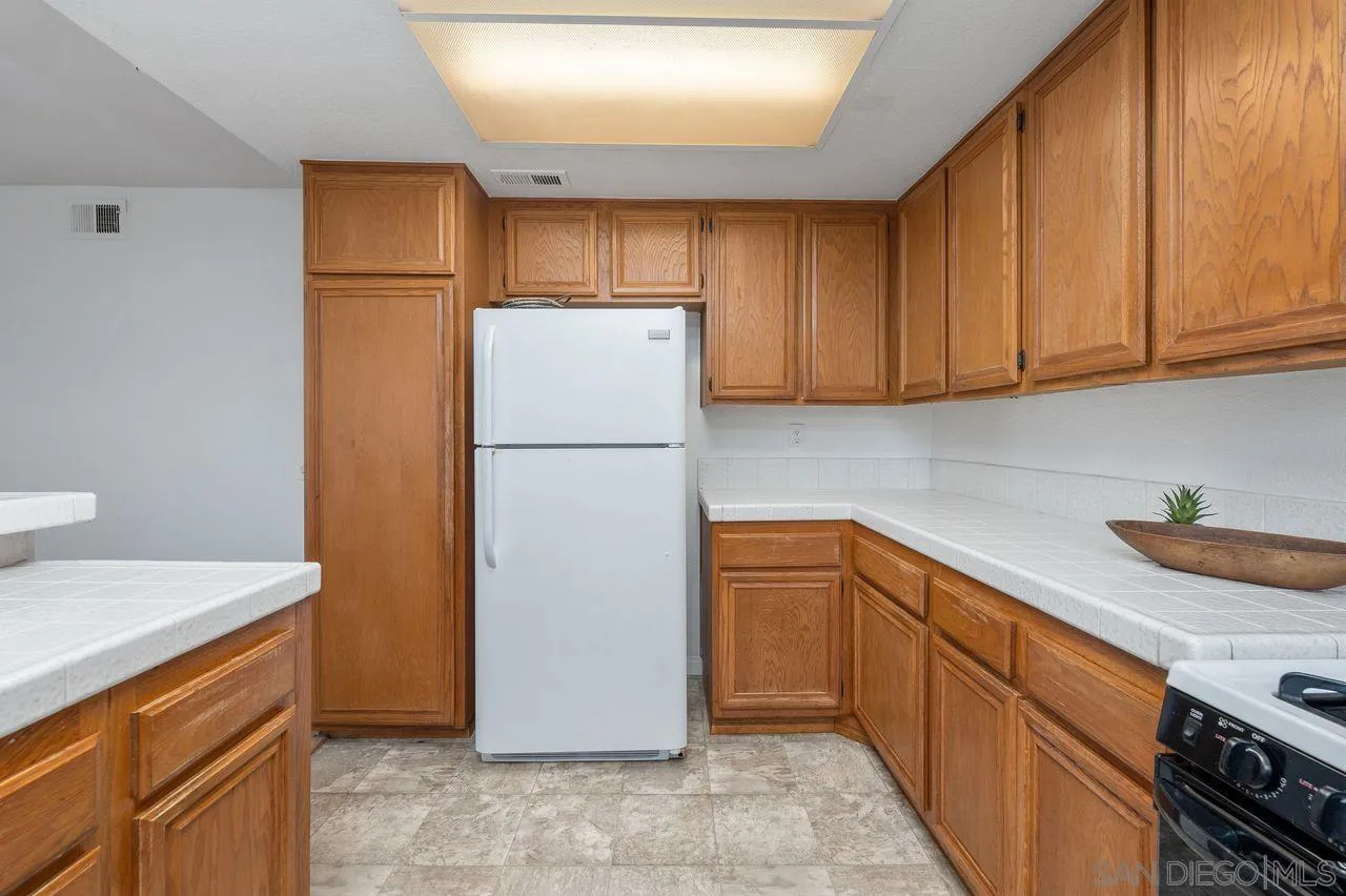 https://cdn.realtyfeed.com/cdn/127/260009870/83dd654829d829c7a901f3a6064001b0.webp