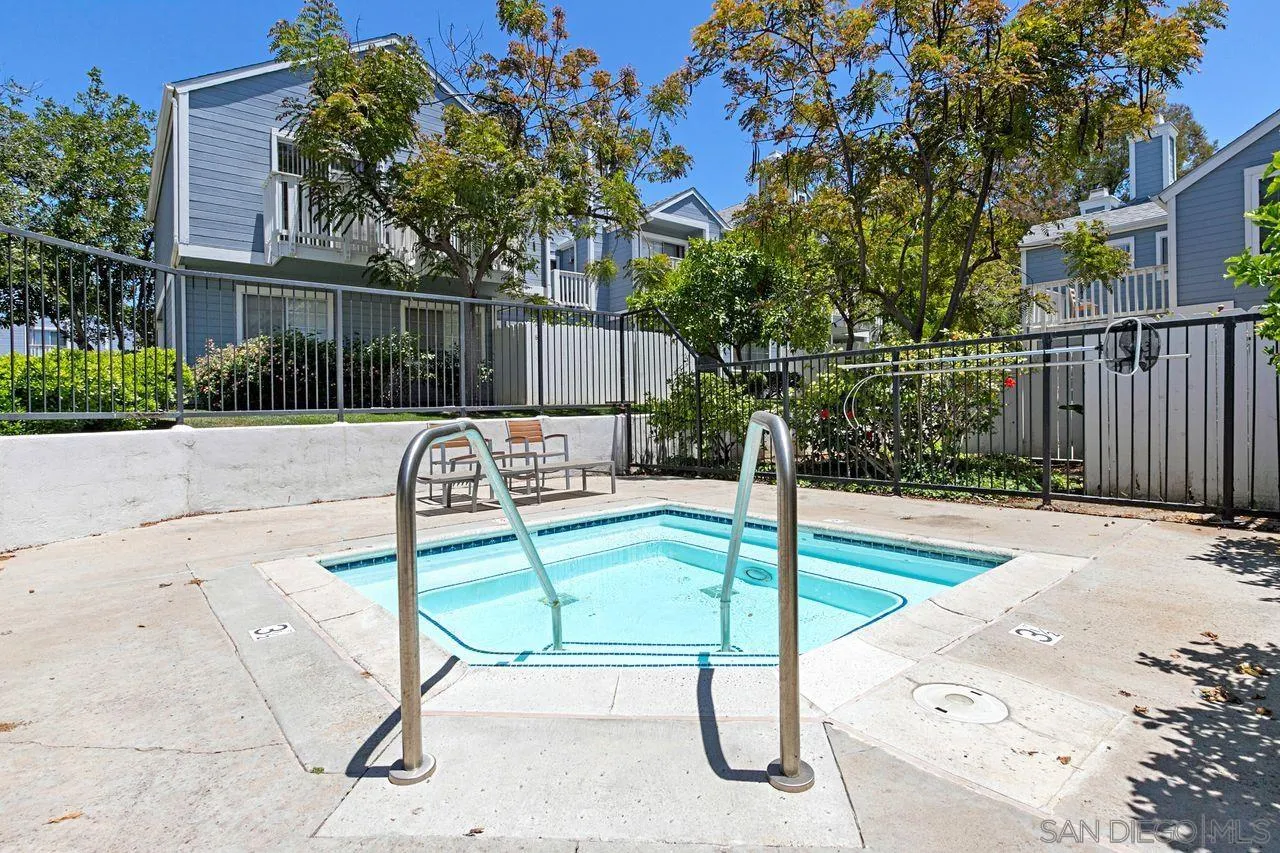 https://cdn.realtyfeed.com/cdn/127/260009870/bae1a84649b9dcad688f53051f5ca5d2.webp