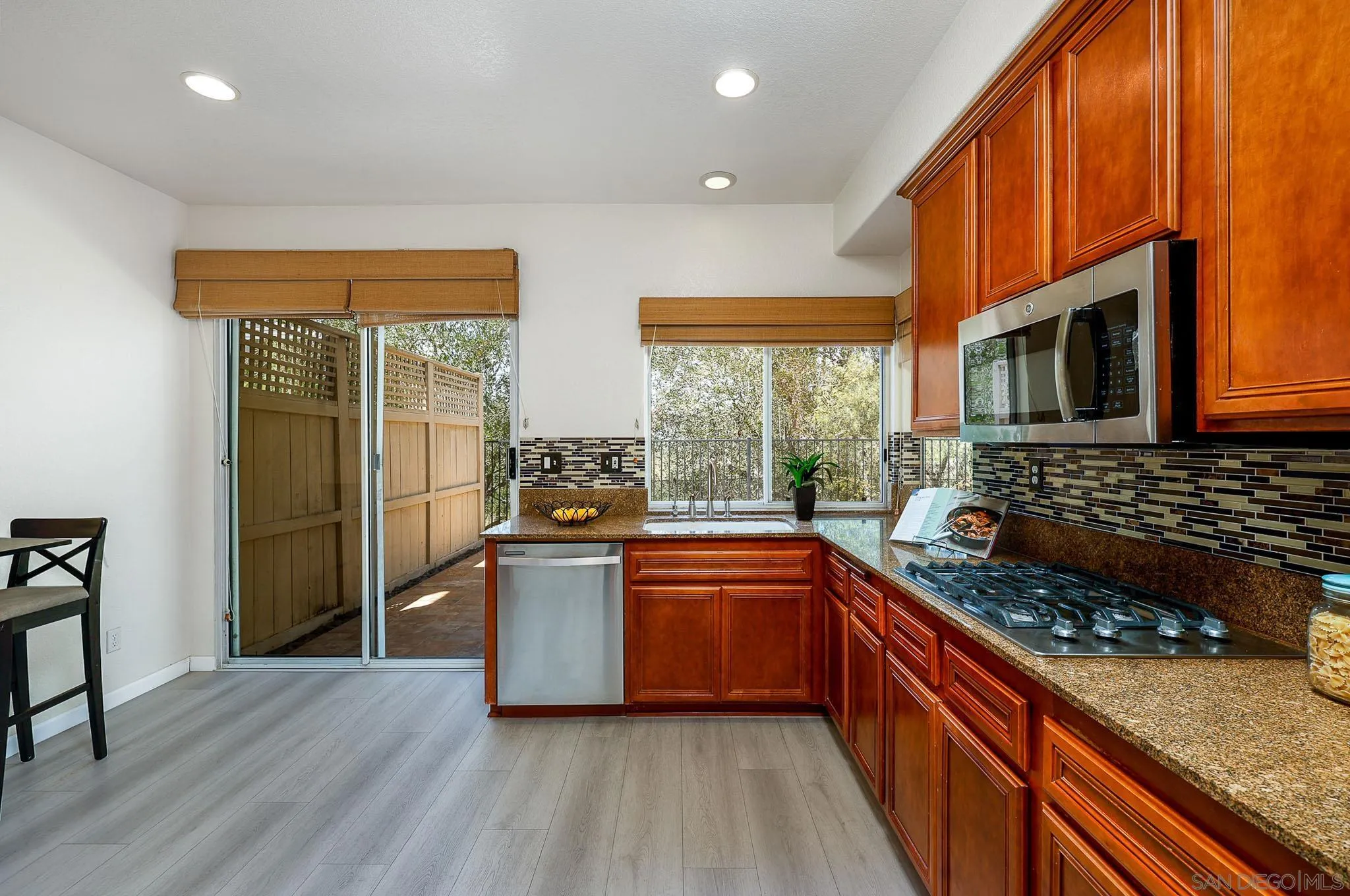 Photo #11: 260009871 Listing: Photo #11