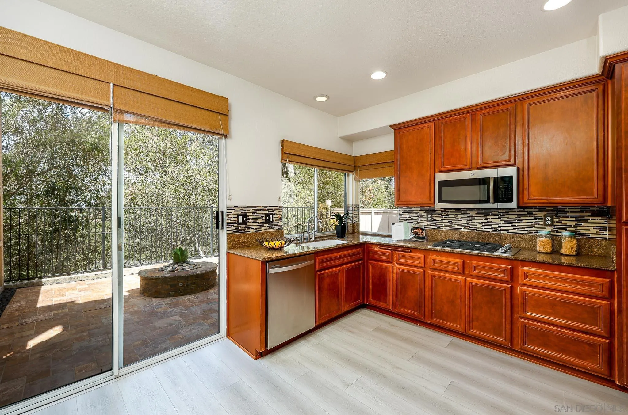 Photo #15: 260009871 Listing: Photo #15