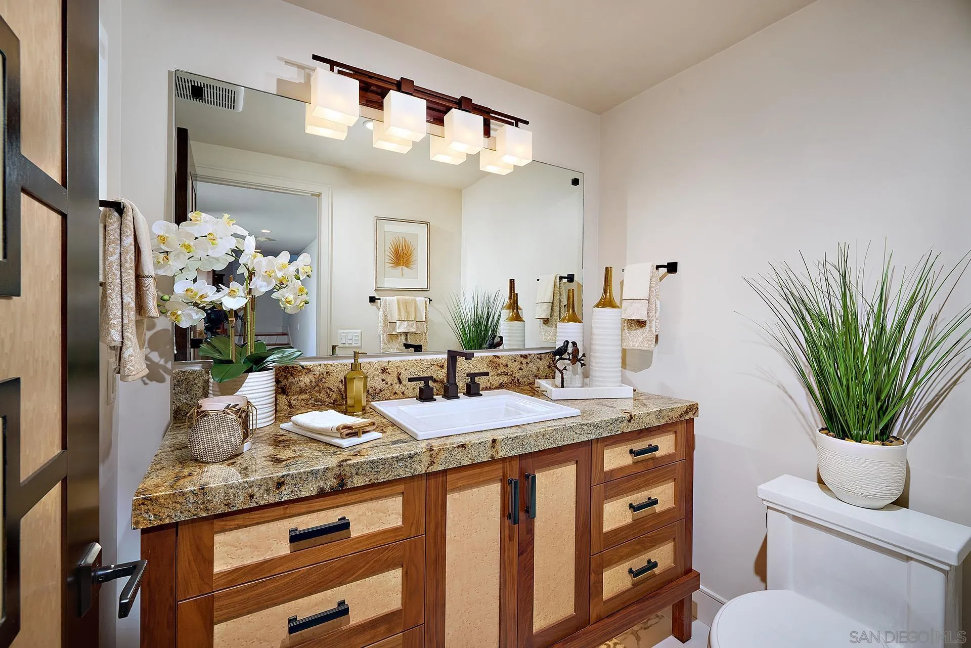 Photo #25: 260009875 Listing: Photo #25