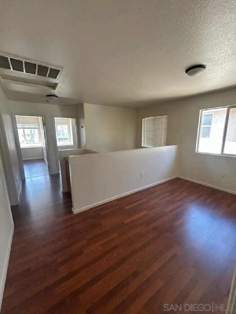 https://cdn.realtyfeed.com/cdn/127/260009882/325c8a7bc104dc5010803b2843901e18.webp