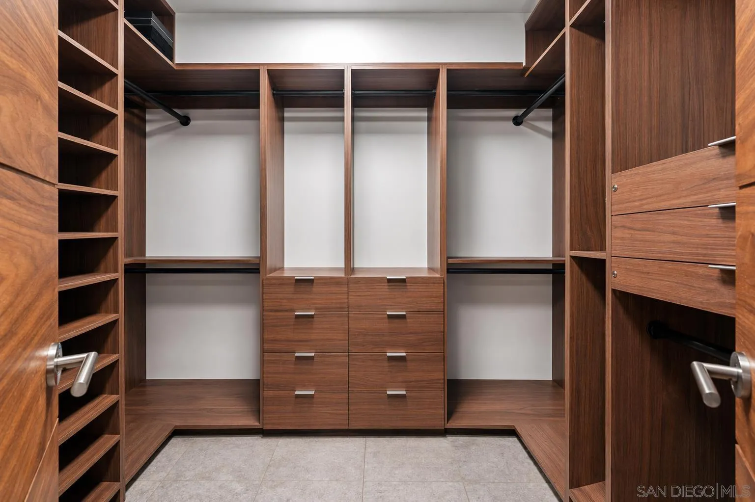 Photo #17: 260009885 Listing: Photo #17