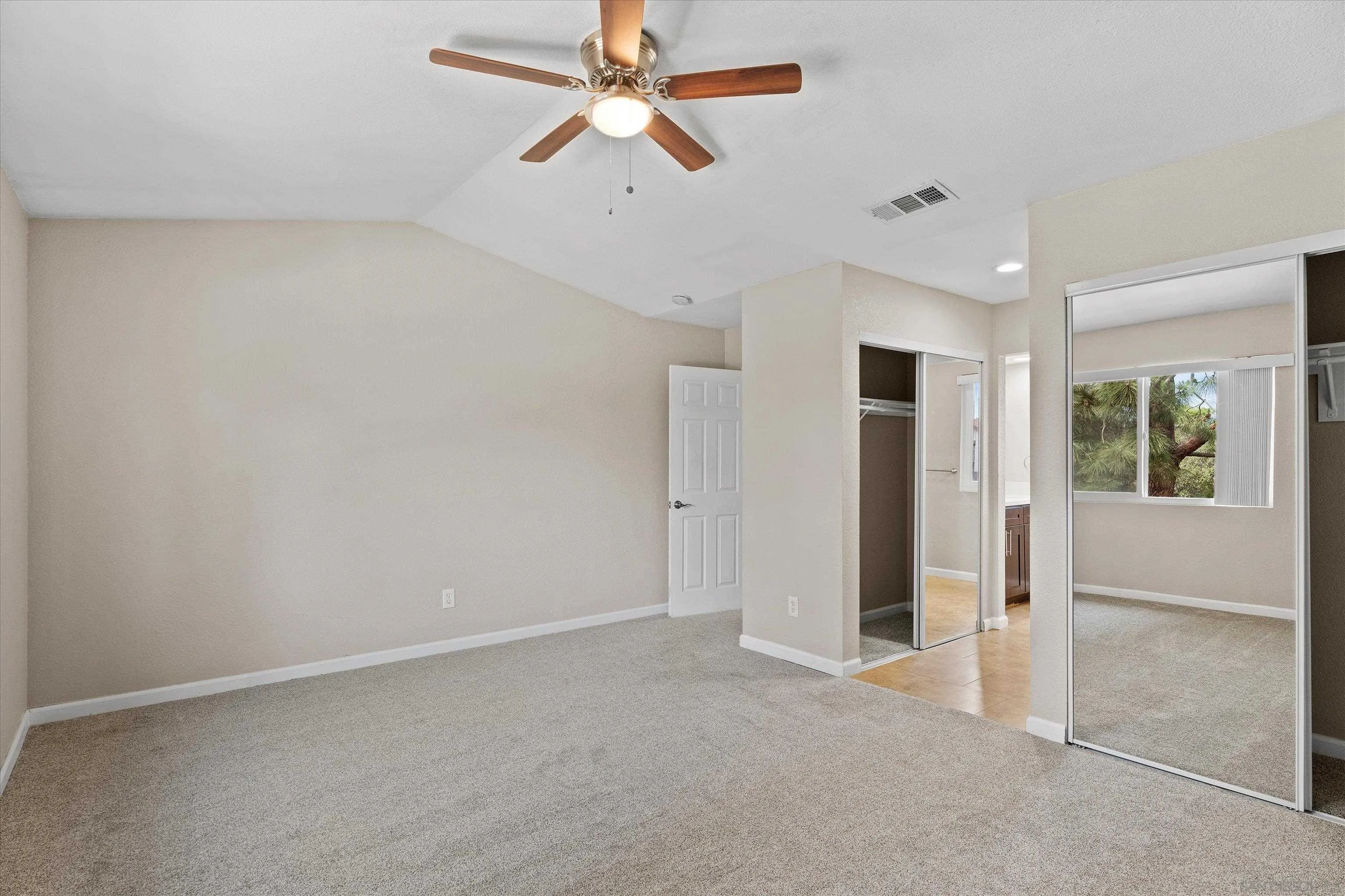Photo #17: 260009887 Listing: Photo #17