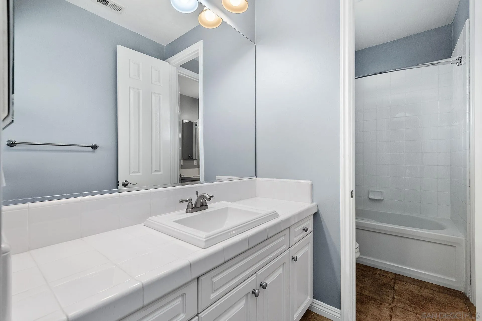 https://cdn.realtyfeed.com/cdn/127/260009888/17224d349a6e890fe8f4f933dfc6d4b0.webp