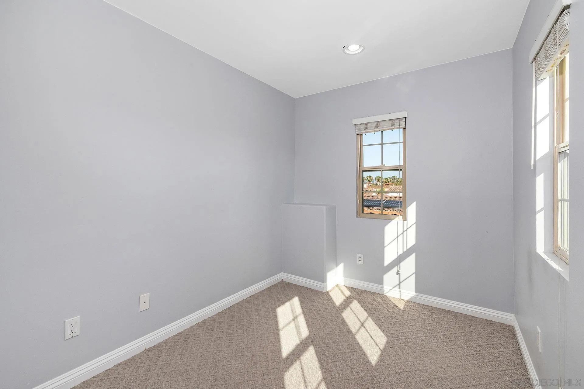 https://cdn.realtyfeed.com/cdn/127/260009888/32a48983f3cdc511230f68c4ad01e2f5.webp