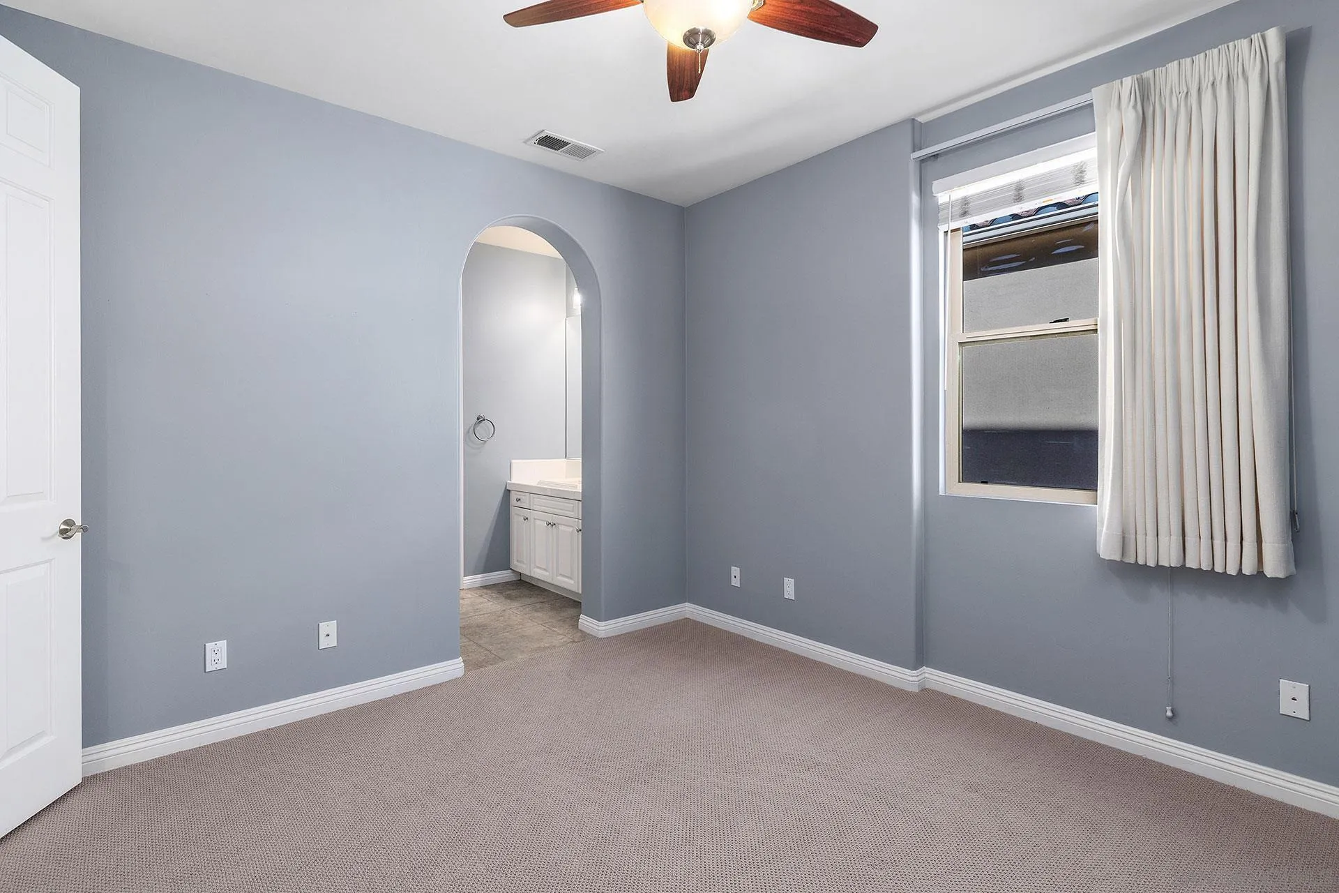 https://cdn.realtyfeed.com/cdn/127/260009888/6199a694b1ad873a5cd9fccc3b6543f3.webp