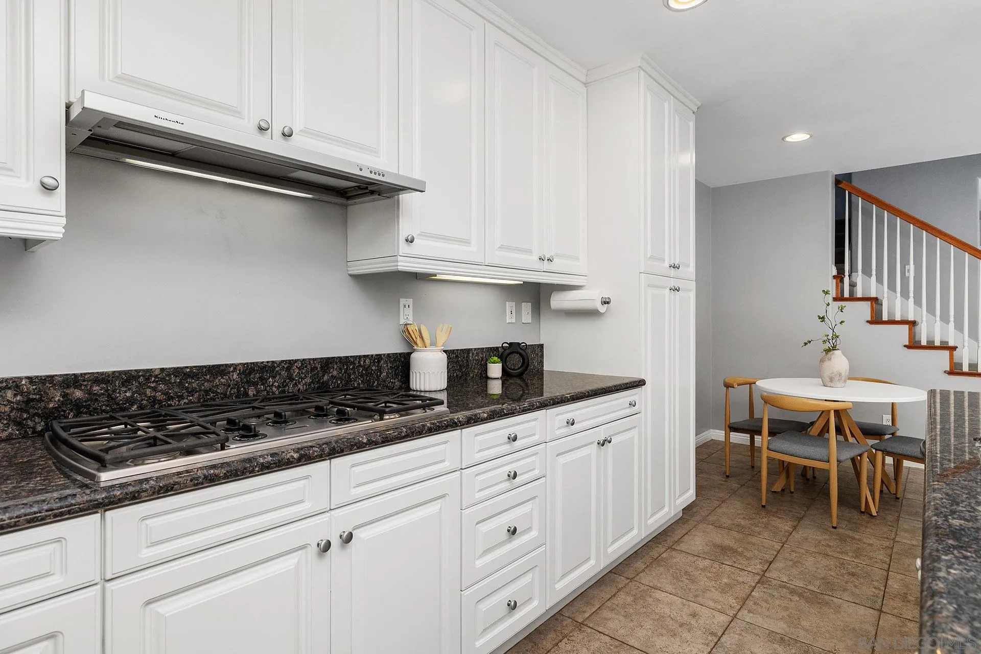https://cdn.realtyfeed.com/cdn/127/260009888/e04338255b2d741af728d521ce9f1b23.webp