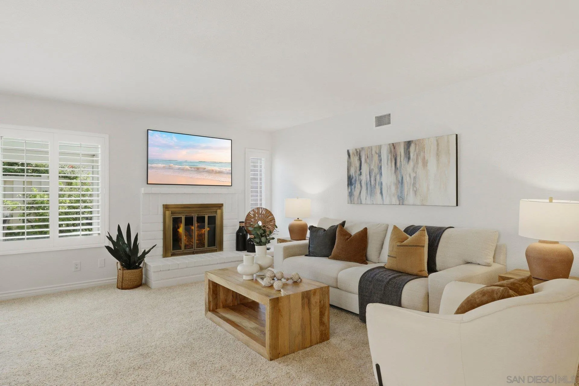 Photo #8: 260009892 Listing: Photo #8