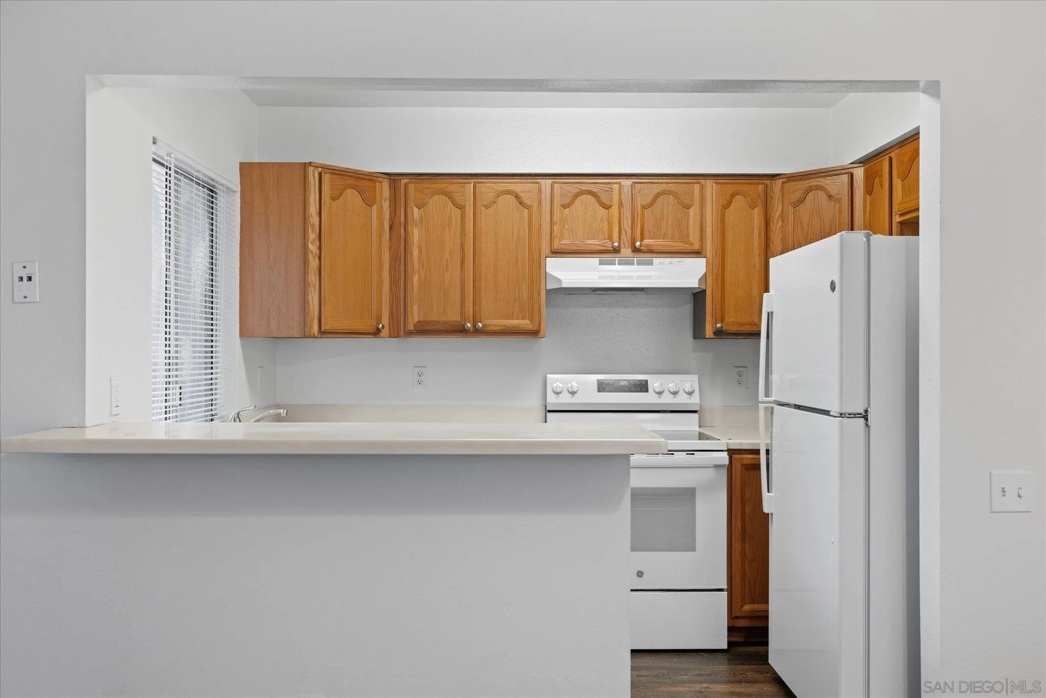 Photo #5: 260009895 Listing: Photo #5