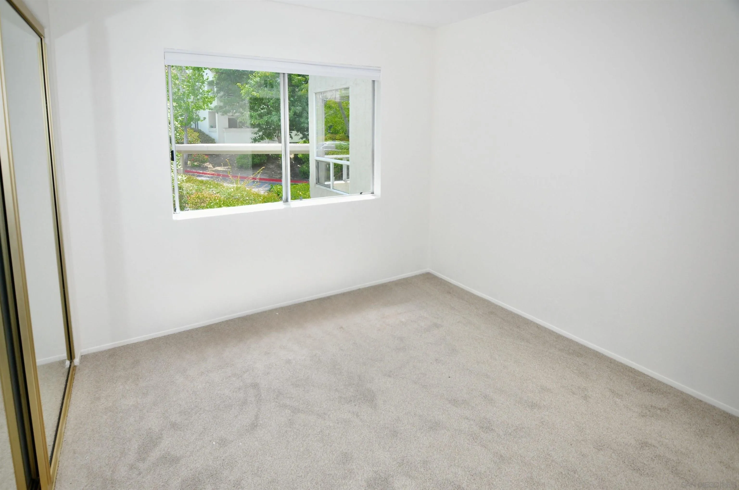 Photo #30: 260009900 Listing: Photo #30