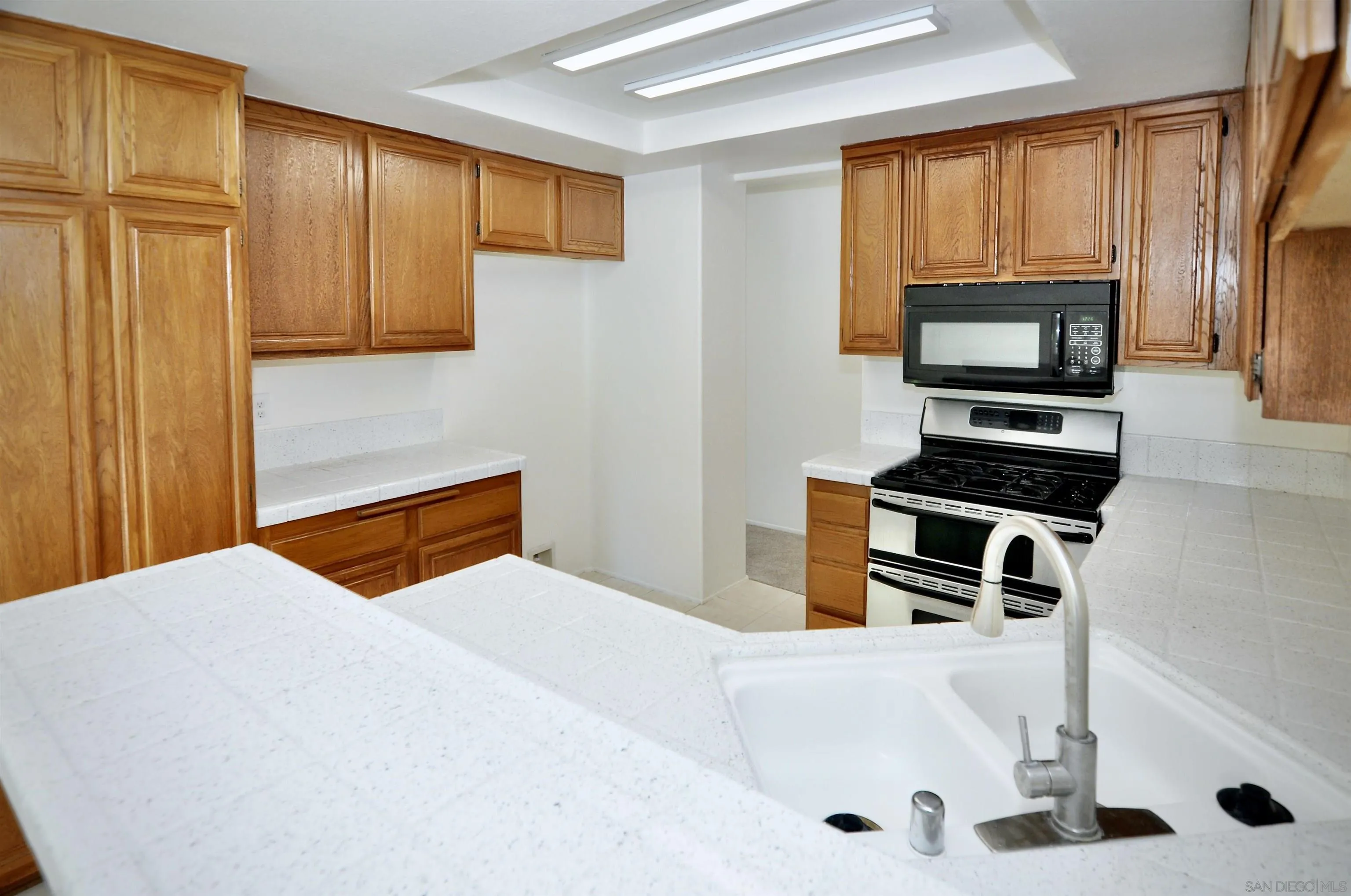 Photo #32: 260009900 Listing: Photo #32