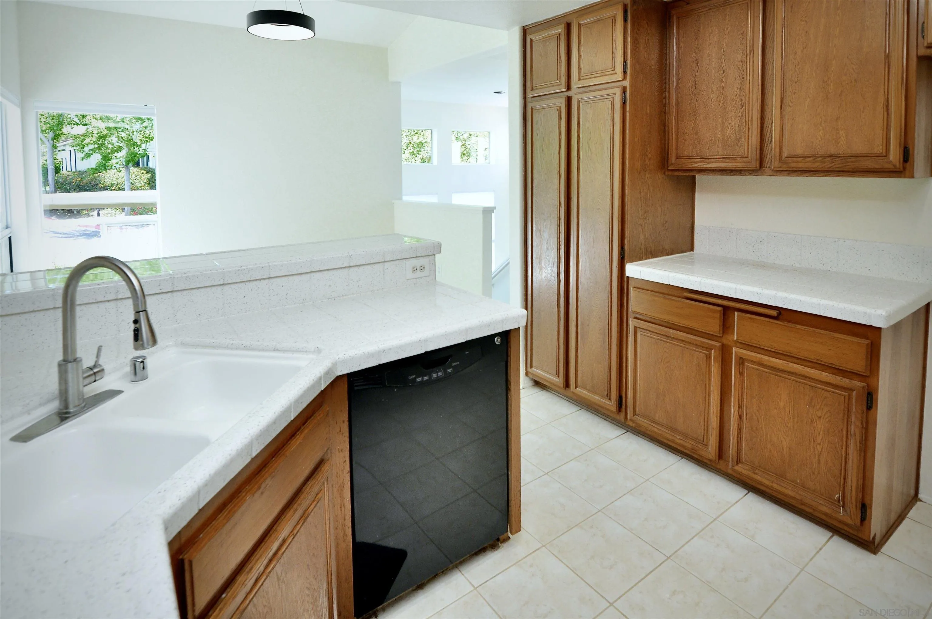 Photo #34: 260009900 Listing: Photo #34