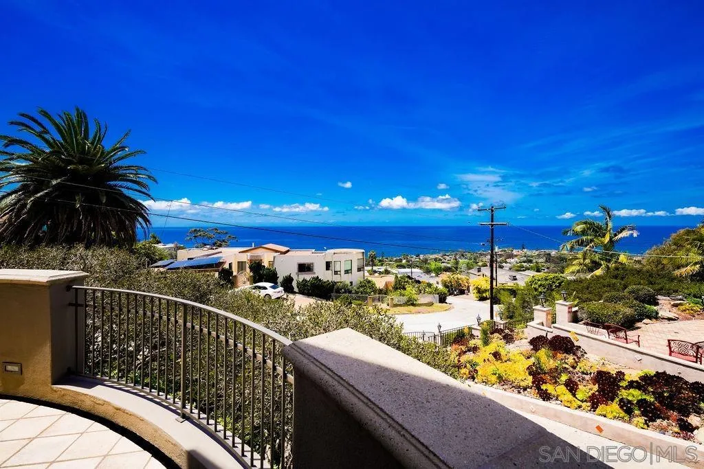 https://cdn.realtyfeed.com/cdn/127/260009902/430344deee67037b8764e515310ca3e8.webp