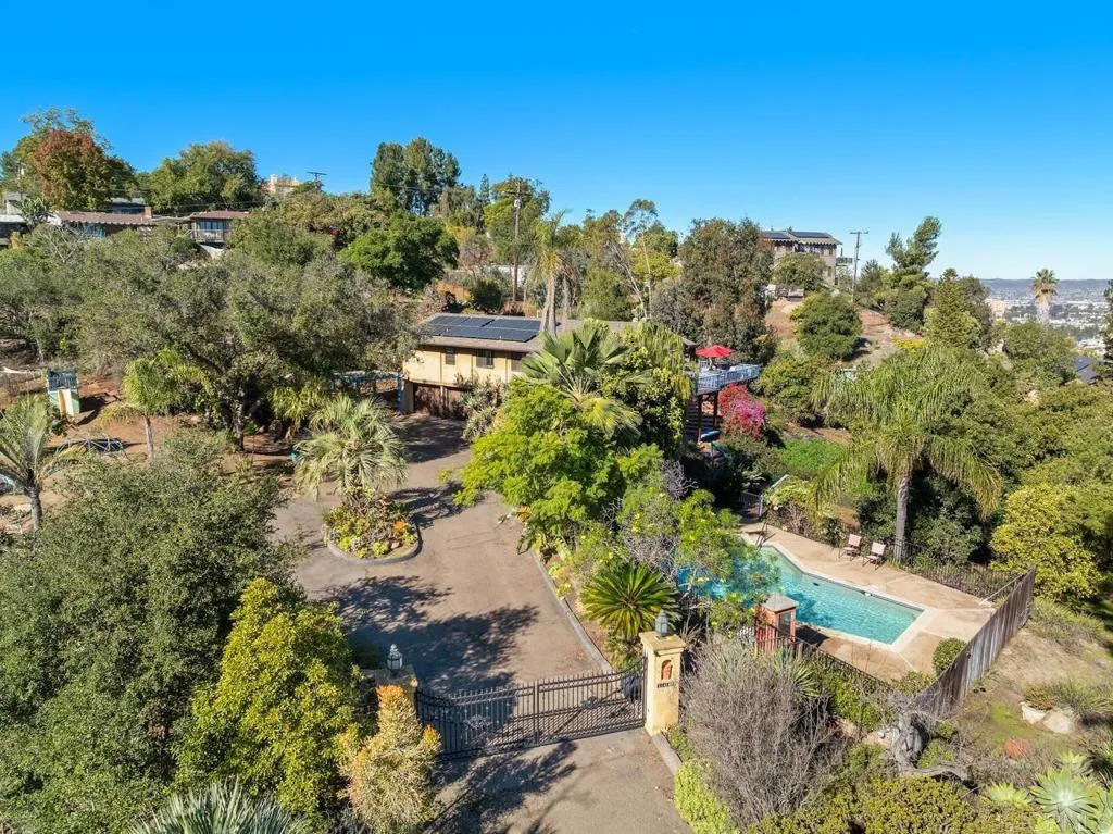 https://cdn.realtyfeed.com/cdn/127/260009912/04c3fb00fb82d07664ac51f2c1855e27.webp