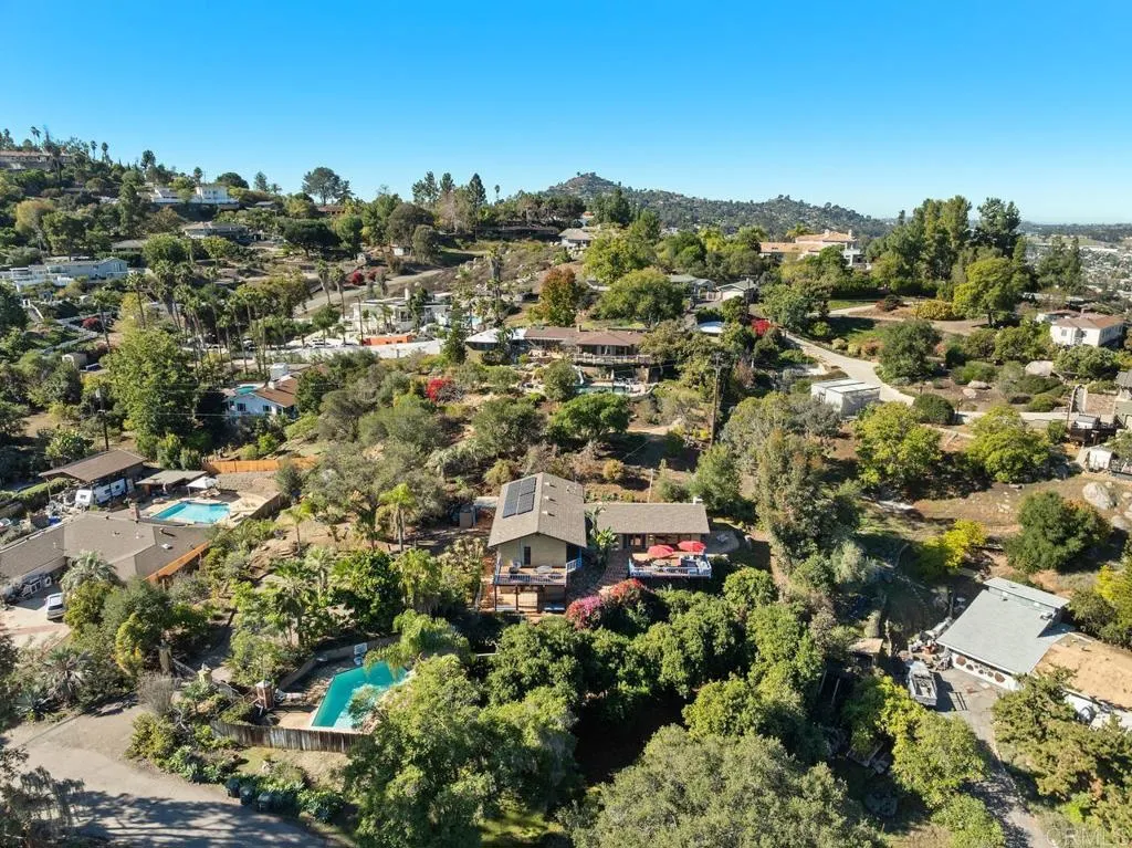 https://cdn.realtyfeed.com/cdn/127/260009912/1d58330431ad6bdf4cd782d0f17a2eb8.webp