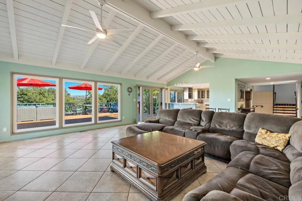 https://cdn.realtyfeed.com/cdn/127/260009912/1e1216e5e52945020c364c2db110d7c7.webp