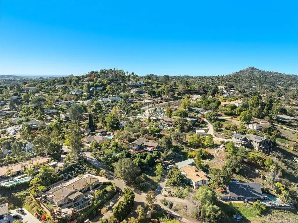 https://cdn.realtyfeed.com/cdn/127/260009912/39423b36fb1d62acbcaa837d3735f666.webp