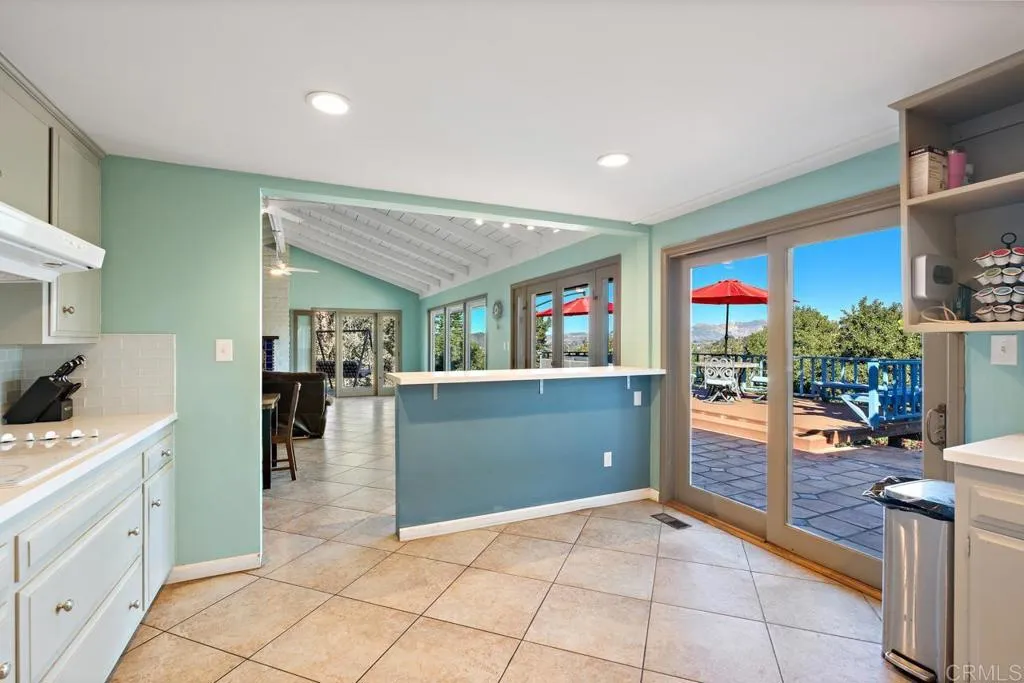 https://cdn.realtyfeed.com/cdn/127/260009912/8d50339a17a943e9fe22a46239b06f04.webp