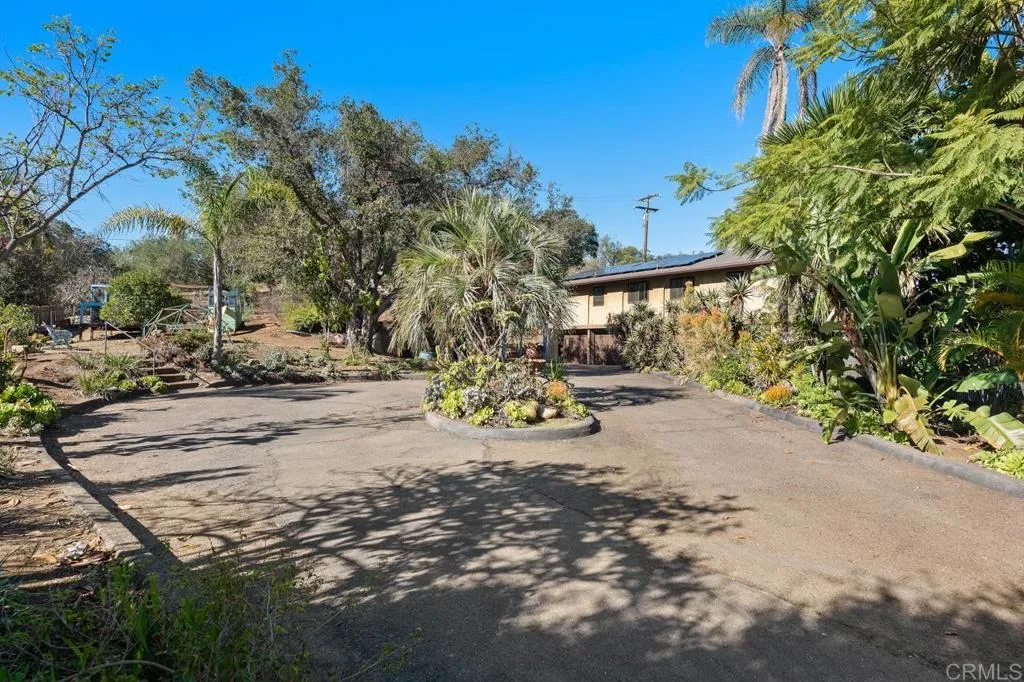 https://cdn.realtyfeed.com/cdn/127/260009912/ee973b6503113d2a5e8eb2a193ad6161.webp