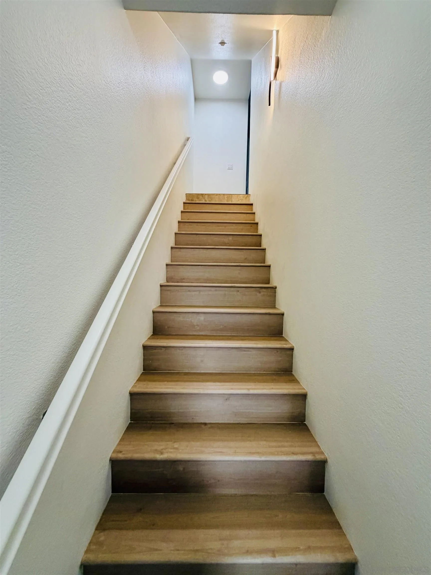 Photo #2: 260009915 Listing: Photo #2