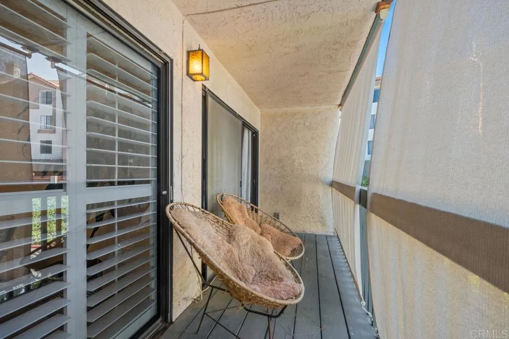 6960 Caminito Curva, San Diego, CA, 92119