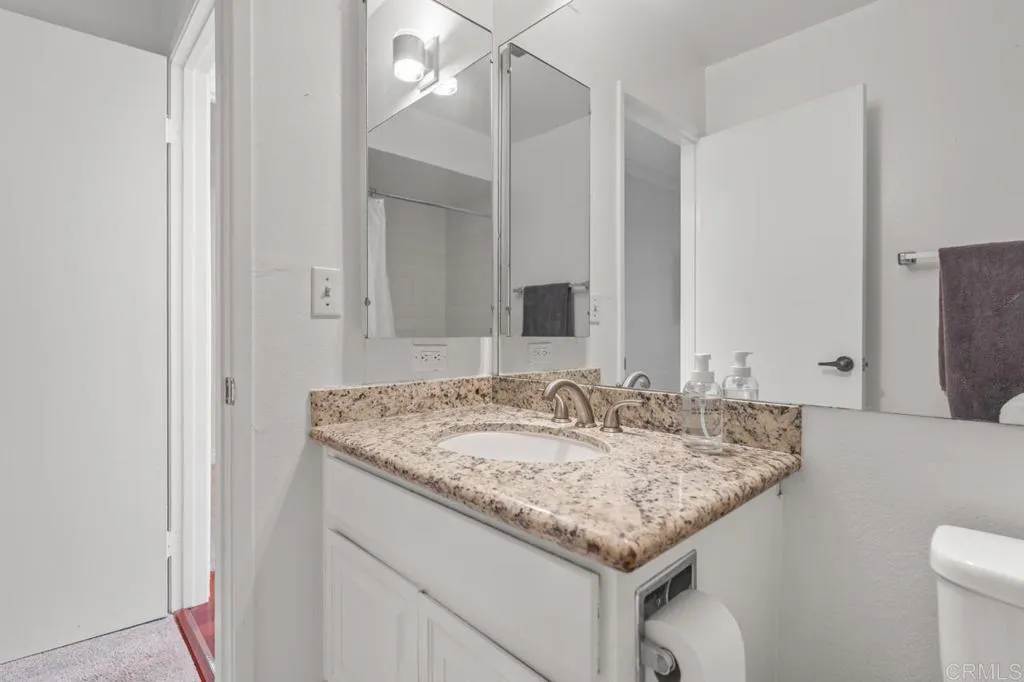 6960 Caminito Curva, San Diego, CA, 92119