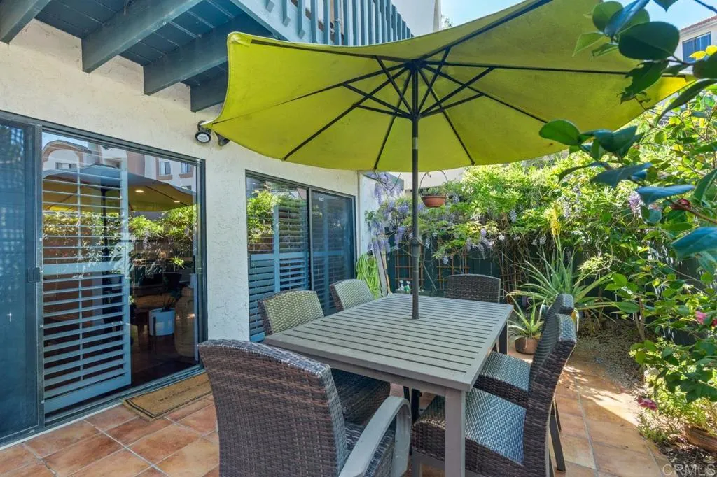 6960 Caminito Curva, San Diego, CA, 92119