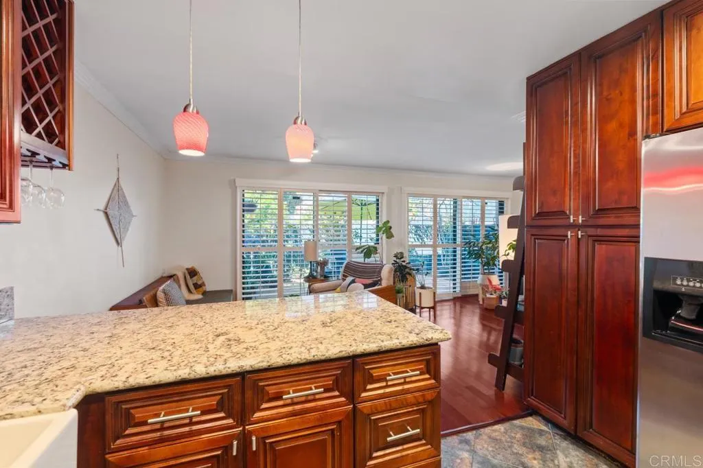 6960 Caminito Curva, San Diego, CA, 92119