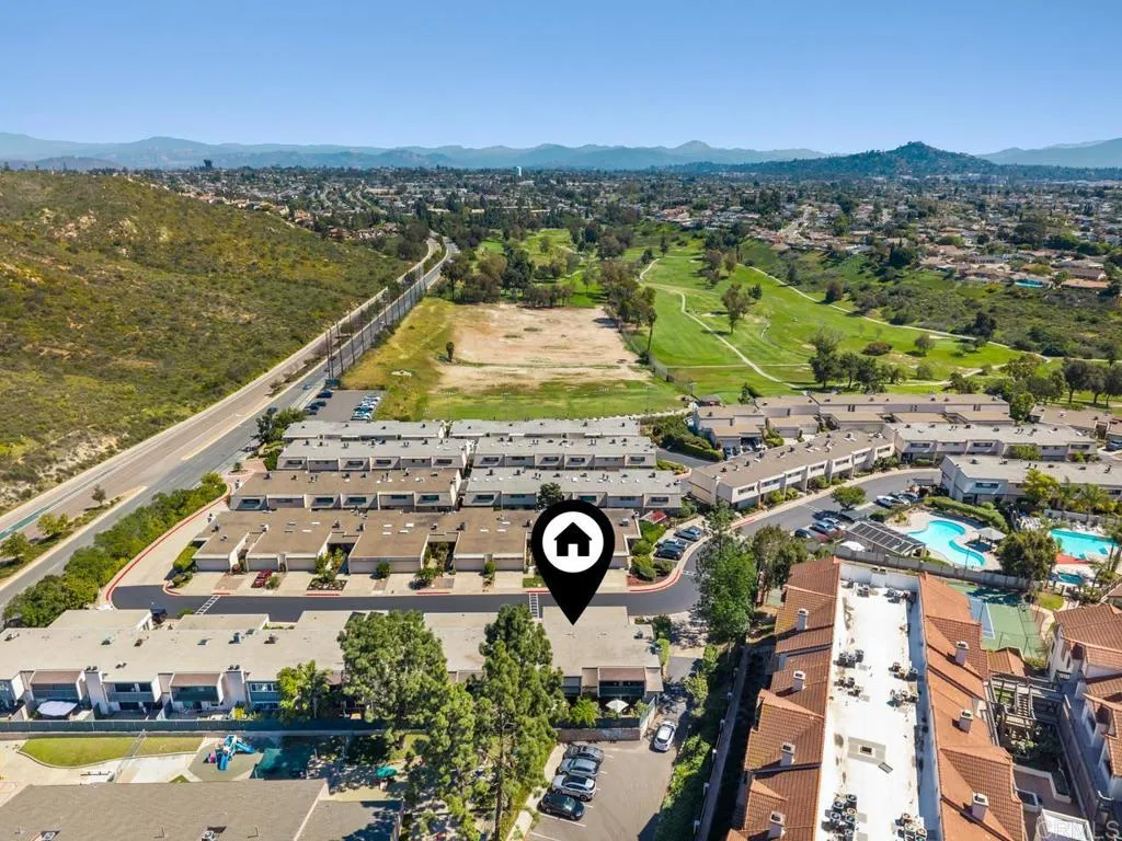 6960 Caminito Curva, San Diego, CA, 92119