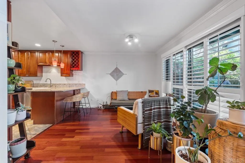 6960 Caminito Curva, San Diego, CA, 92119