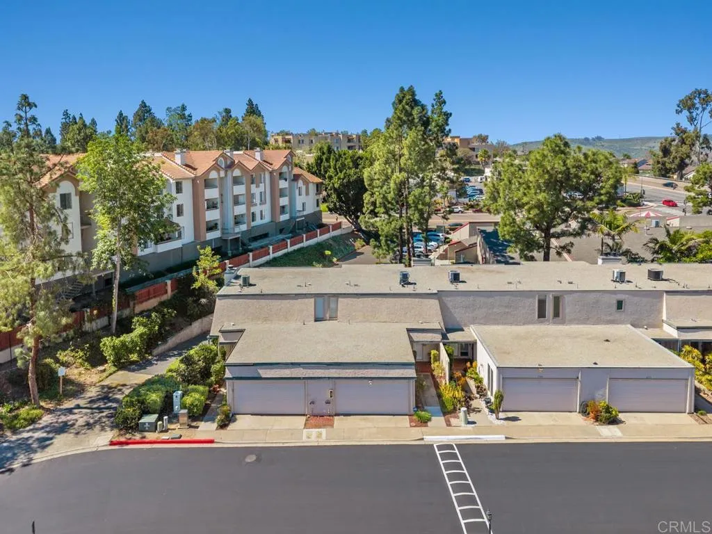 6960 Caminito Curva, San Diego, CA, 92119