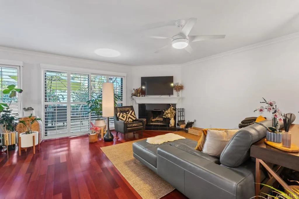 6960 Caminito Curva, San Diego, CA, 92119