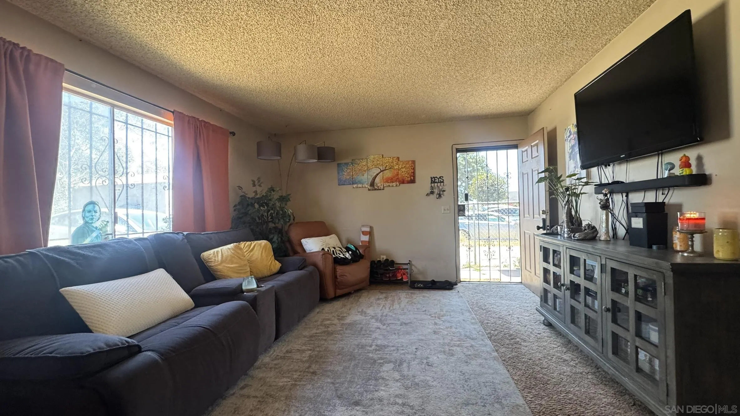 3006 Chamoune, San Diego, CA, 92105