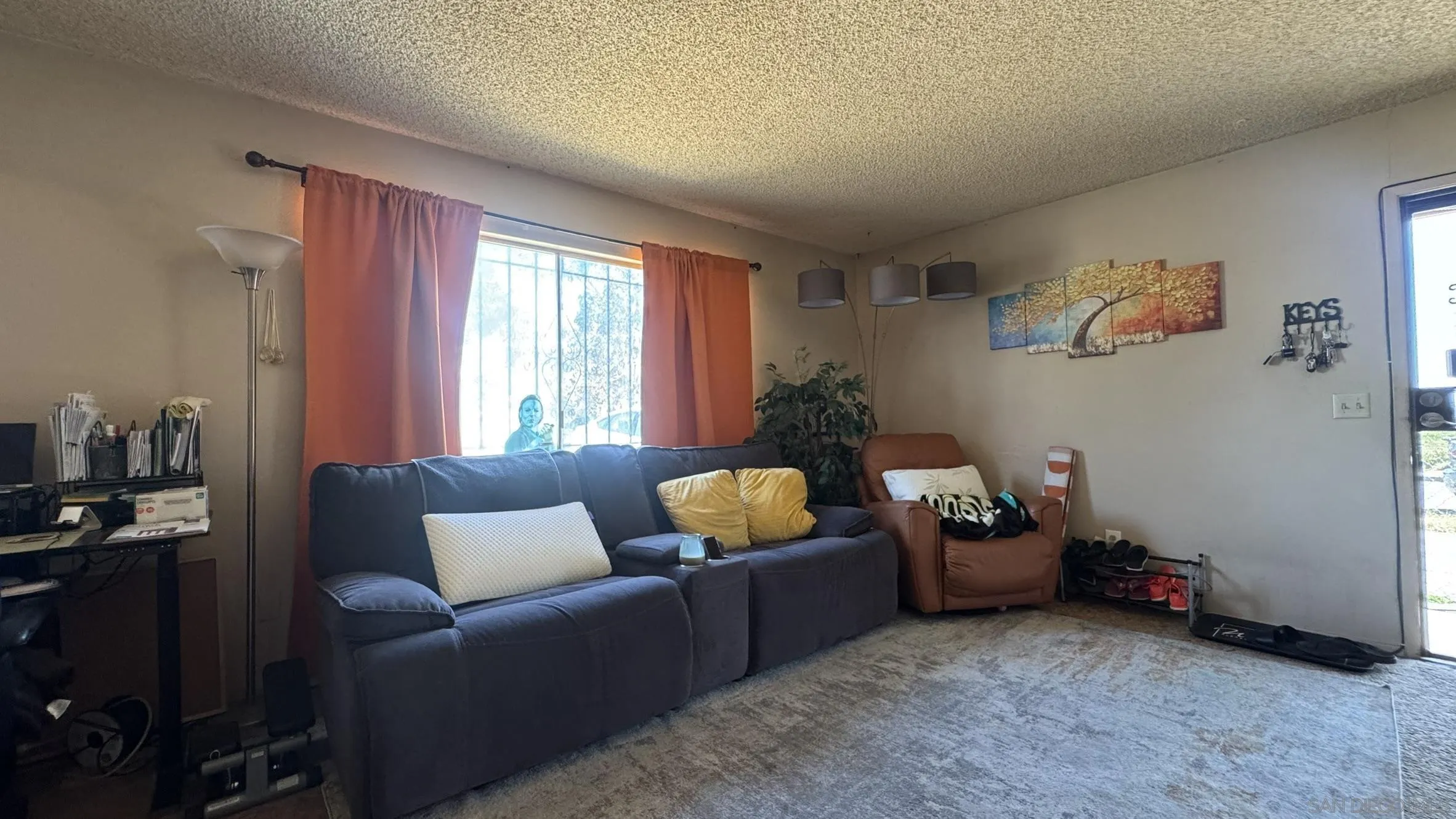 3006 Chamoune, San Diego, CA, 92105