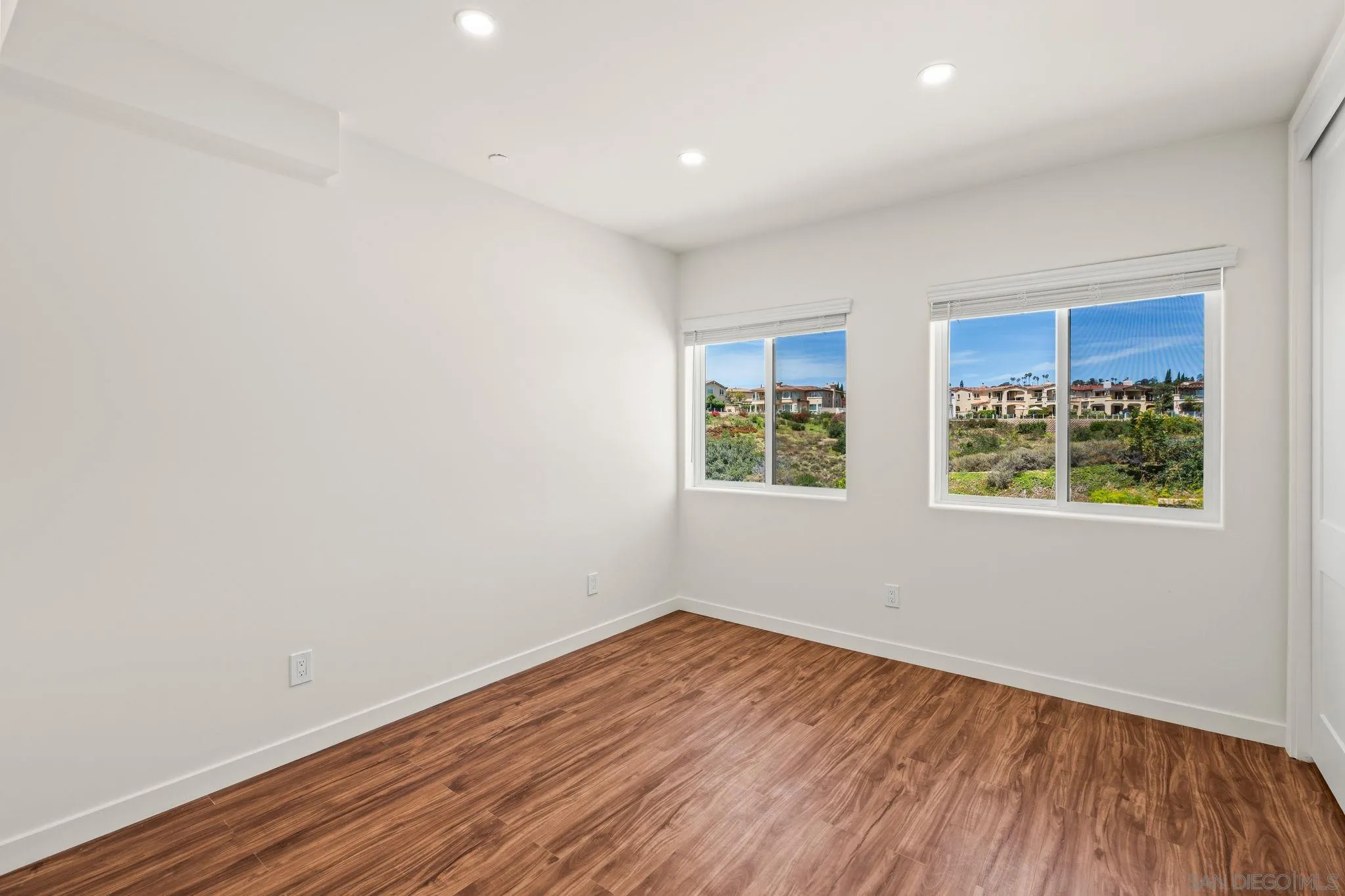 1251 - 1253 Van Nuys St, San Diego, CA, 92109