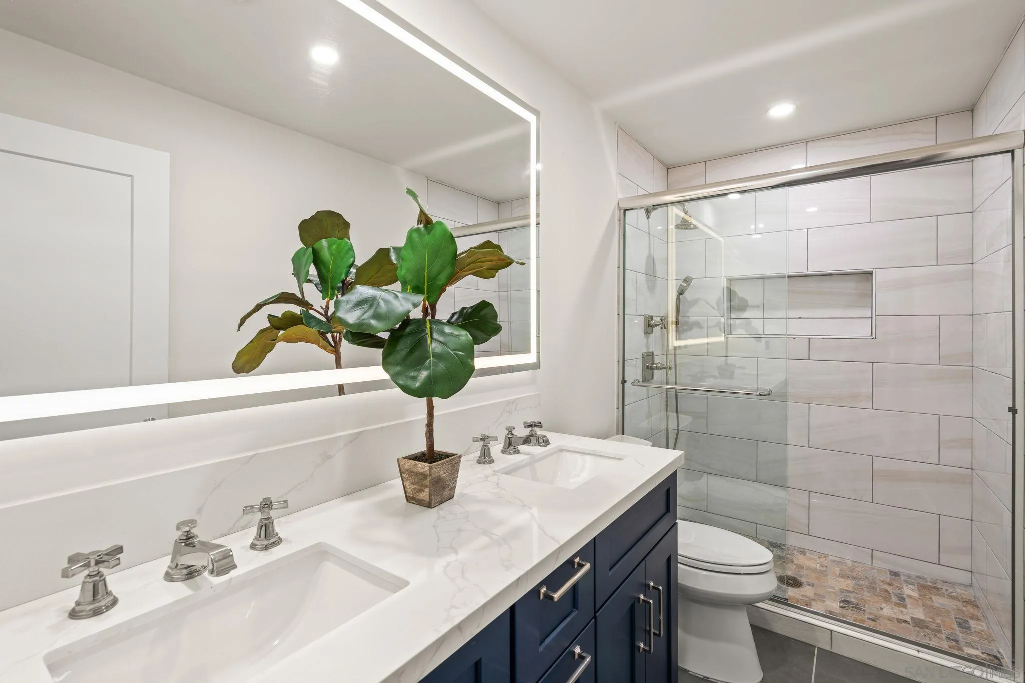1251 - 1253 Van Nuys St, San Diego, CA, 92109