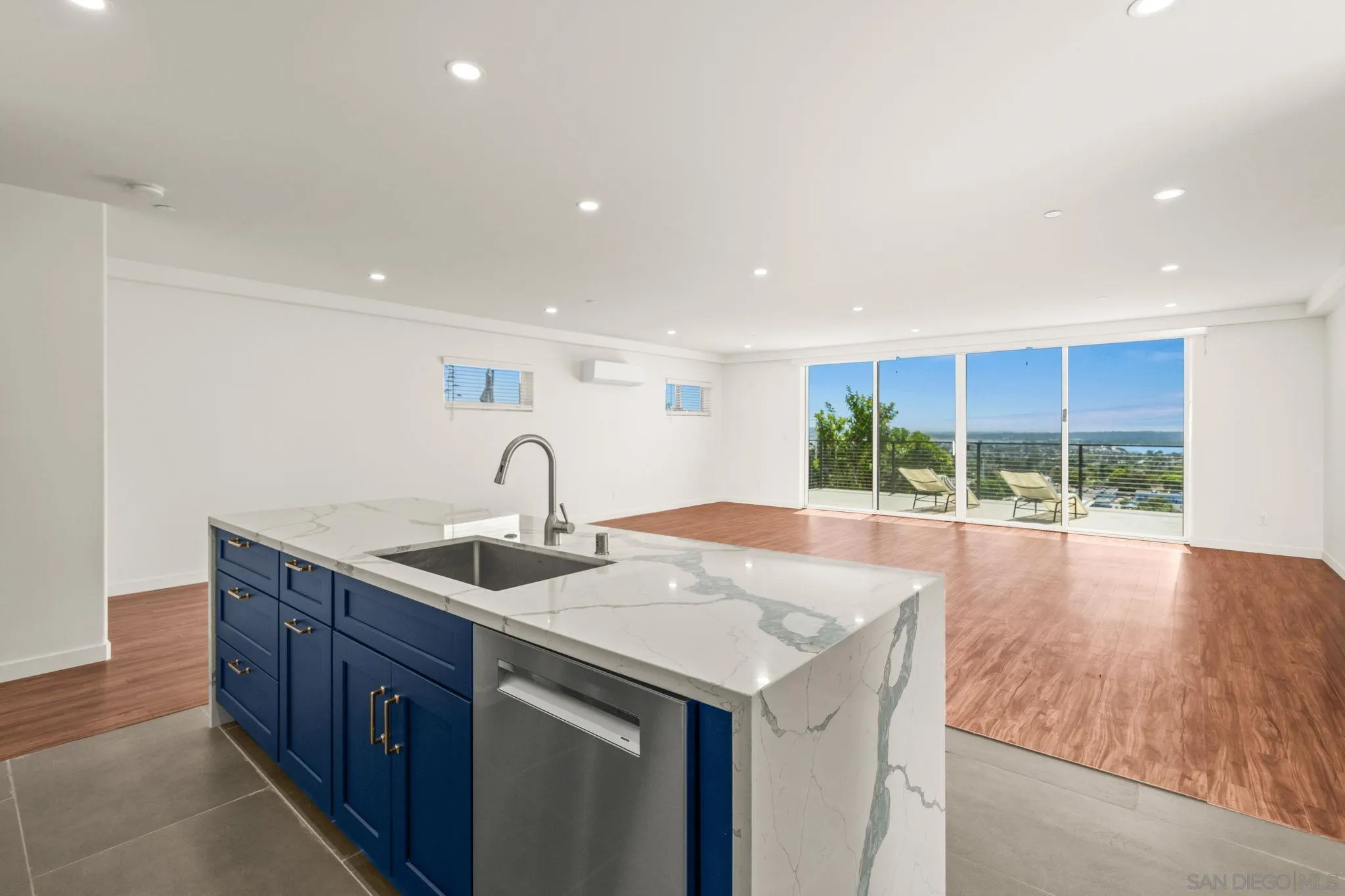 1251 - 1253 Van Nuys St, San Diego, CA, 92109