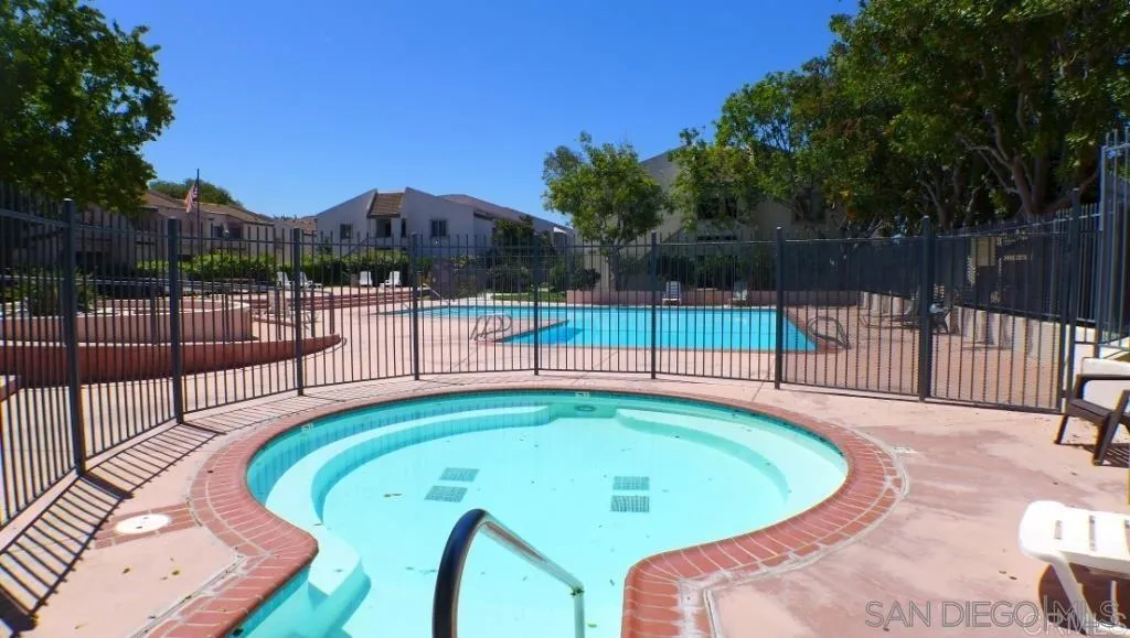 Photo #5: 260009932 Listing: Photo #5