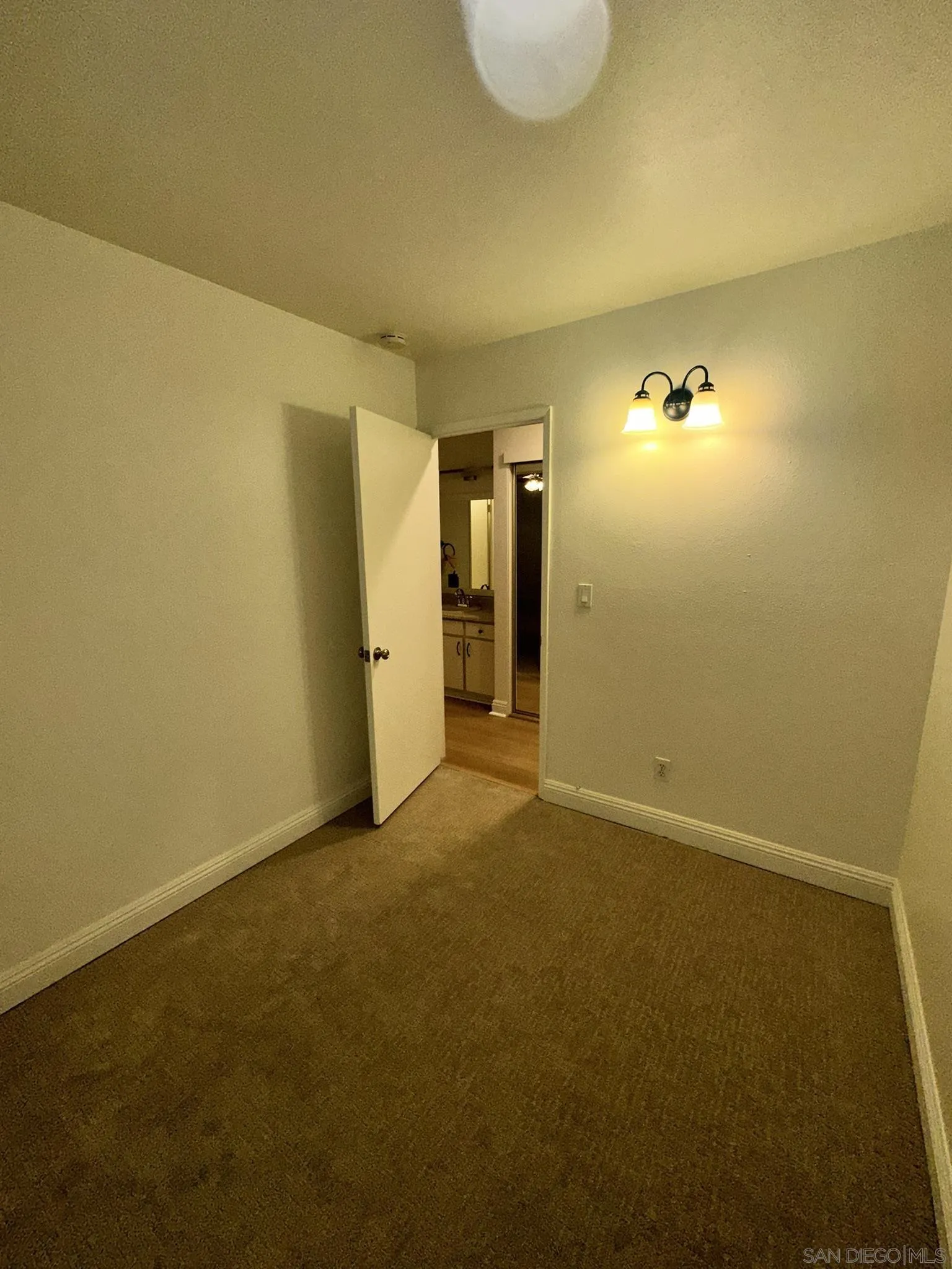 Photo #21: 260009932 Listing: Photo #21