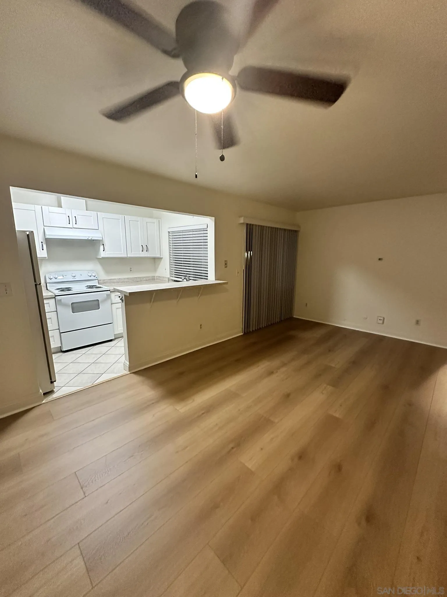 Photo #8: 260009932 Listing: Photo #8
