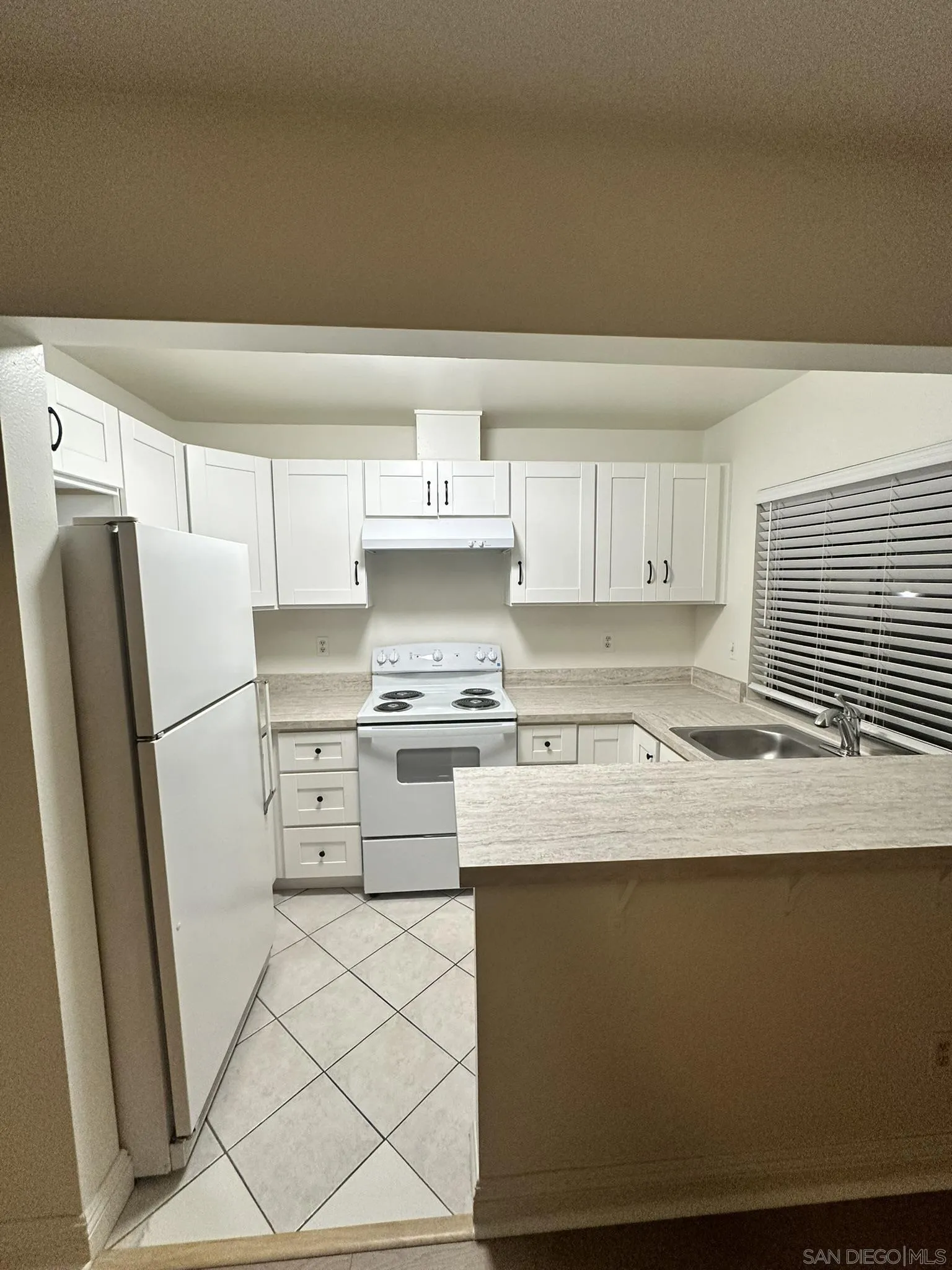 Photo #10: 260009932 Listing: Photo #10