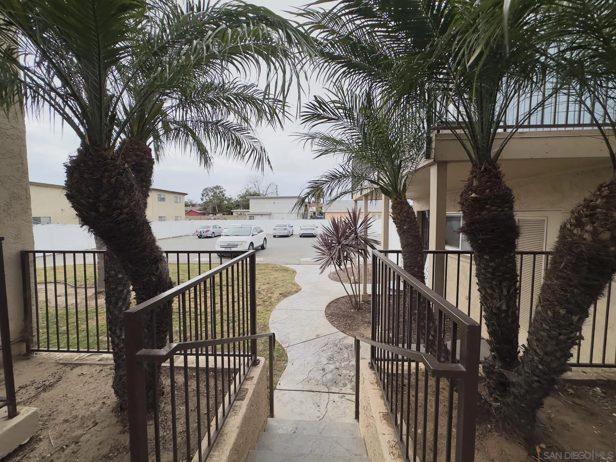 Photo #2: 260009933 Listing: Photo #2