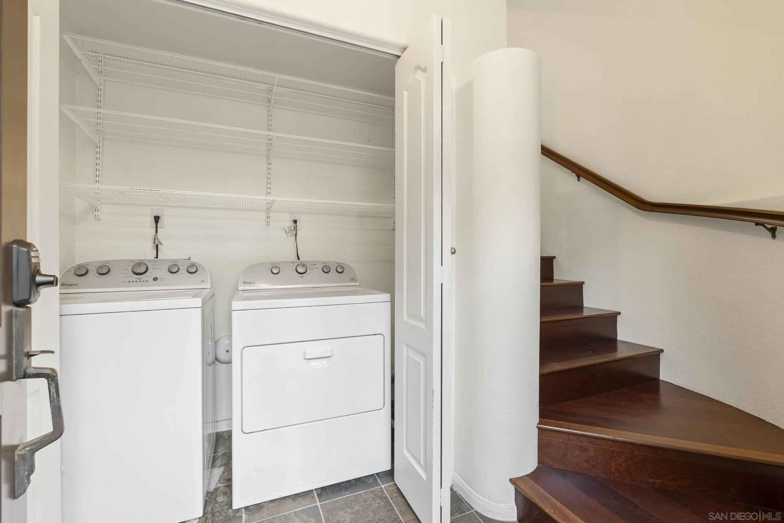https://cdn.realtyfeed.com/cdn/127/260009934/40178bac98813cf10566b0bf220e5366.webp