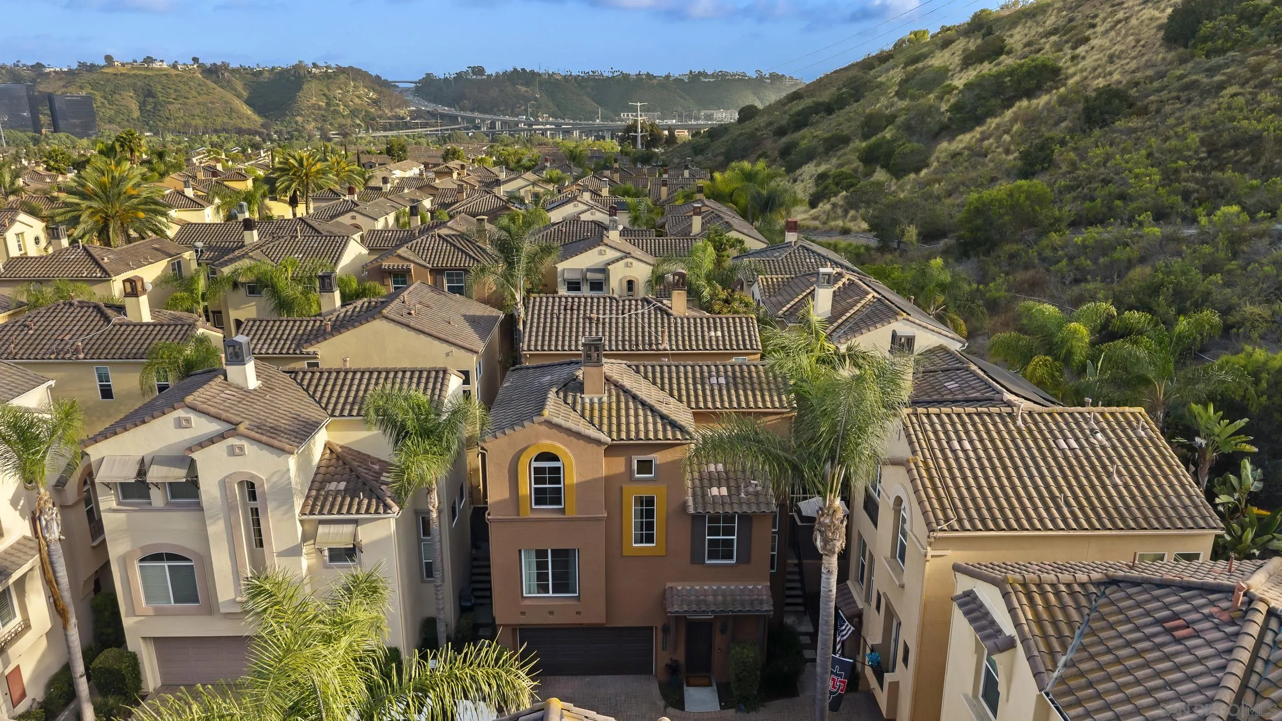 https://cdn.realtyfeed.com/cdn/127/260009934/e80b09207dfbcb5d99a3ff08e8b34610.webp